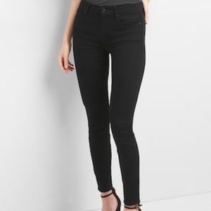 Gap True Skinny midrise jeans Everblack, worn once